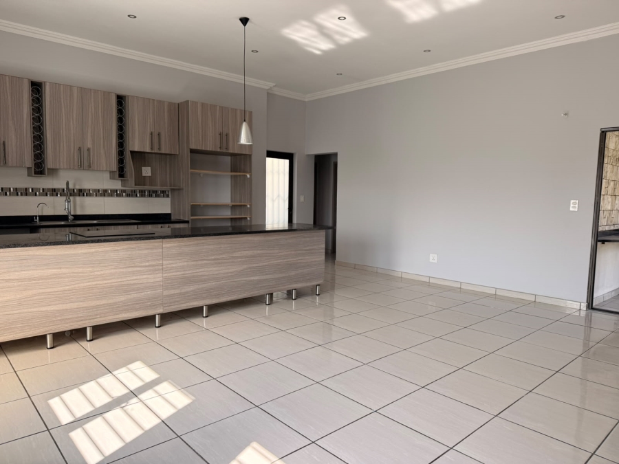 3 Bedroom Property for Sale in Geelhoutpark North West